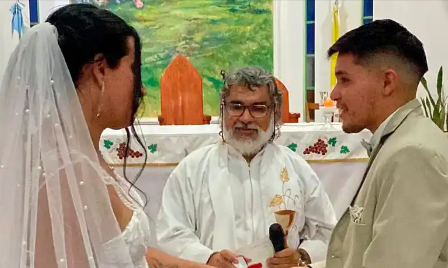 El Arzobispado Anula un Matrimonio Trans: Polémica en Corrientes por una Boda Anulada en la Iglesia