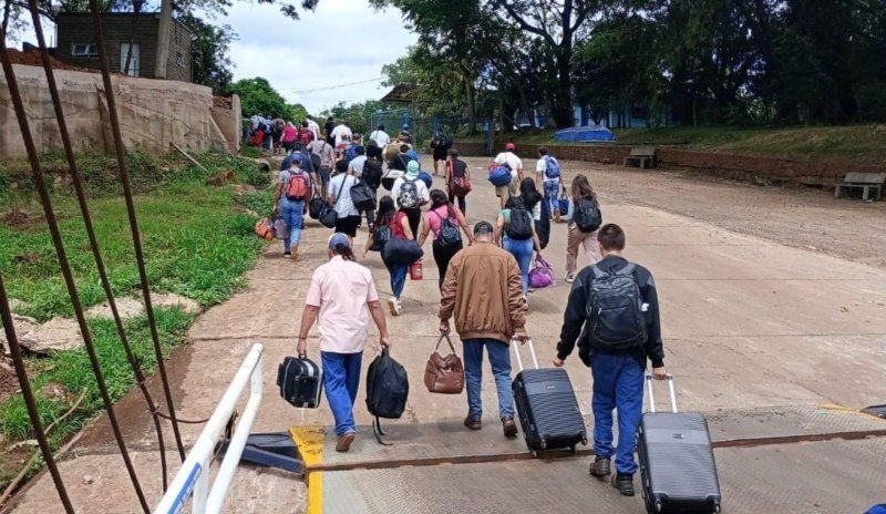 Cada vez más argentinos se van a Brasil a trabajar: "Jamás vi un éxodo así"