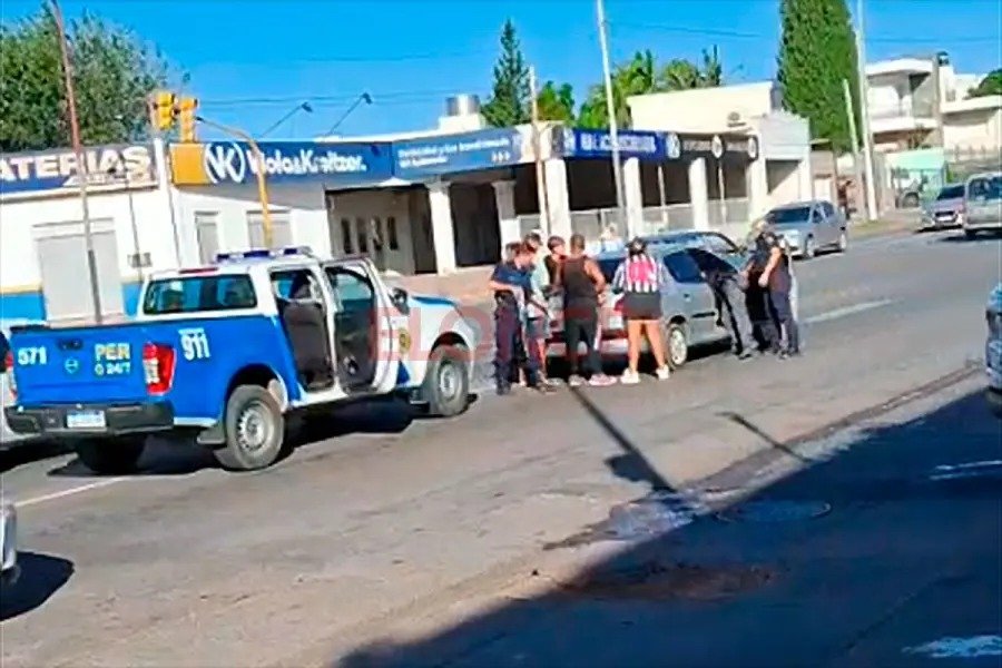 Persecución en Paraná: tensión en plena avenida y cinco detenidos